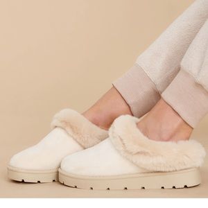 Cozy Slippers Cream